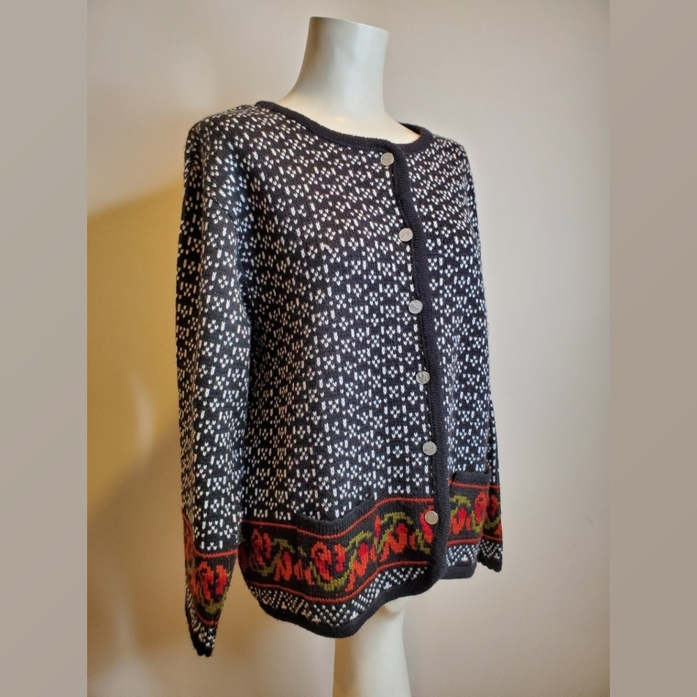 Tally Ho Acylic Cardigan Sweater Vintage